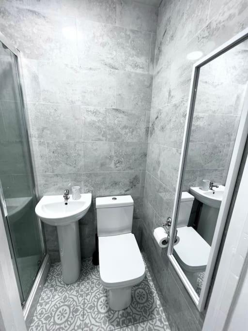 Modern Studio Near Nec With Free Parking - Prime Location Sheldon  外观 照片