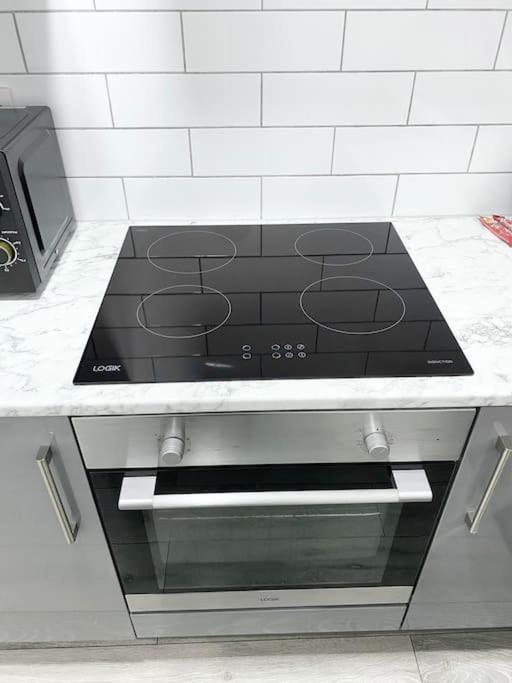 Modern Studio Near Nec With Free Parking - Prime Location Sheldon  外观 照片